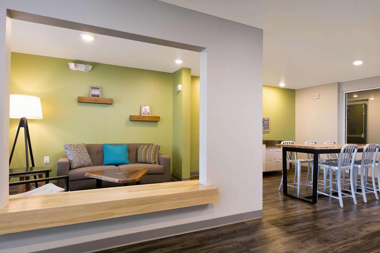 Woodspring Suites Houston Iah Airport Хъмбъл Екстериор снимка