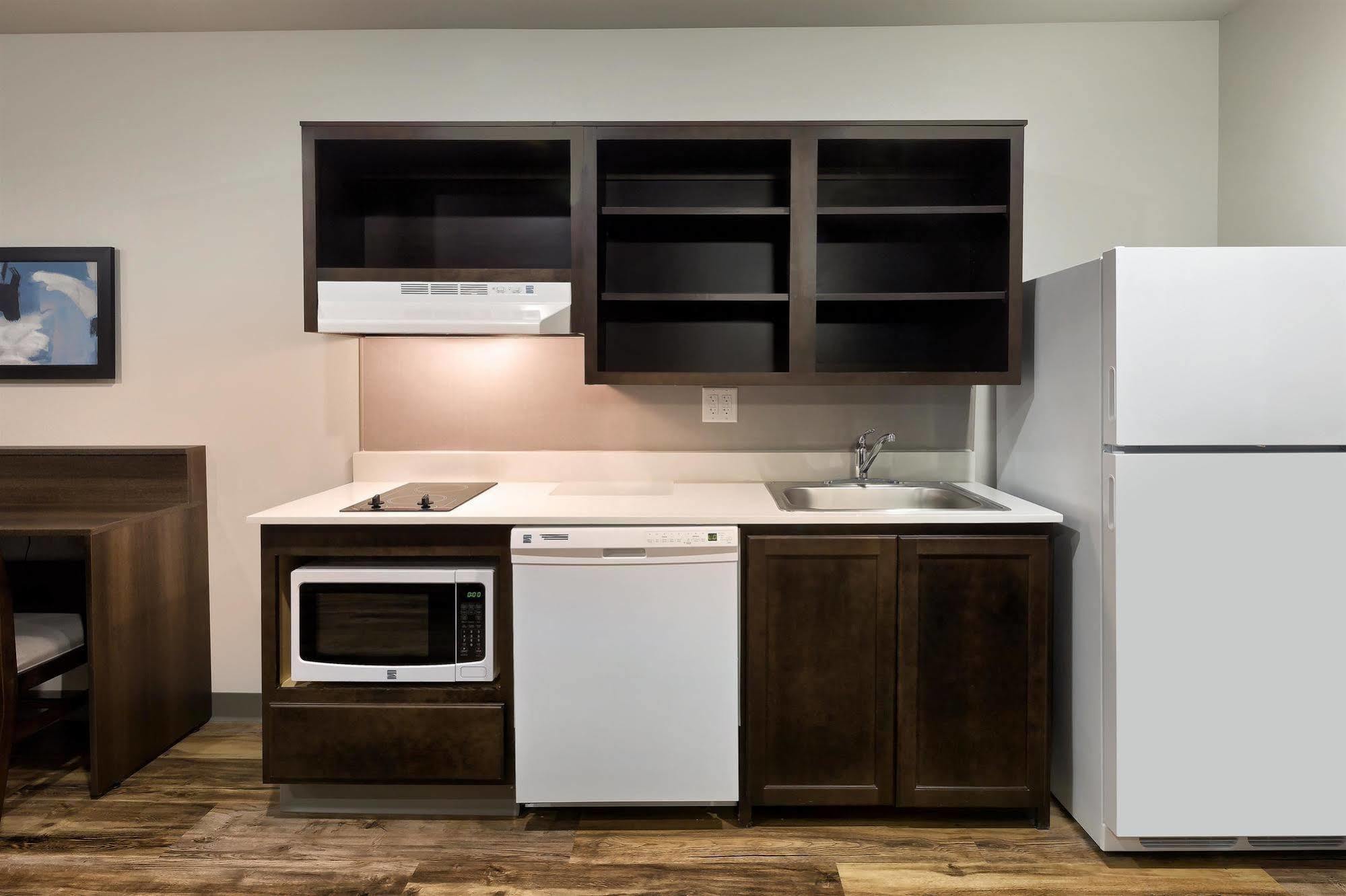 Woodspring Suites Houston Iah Airport Хъмбъл Екстериор снимка